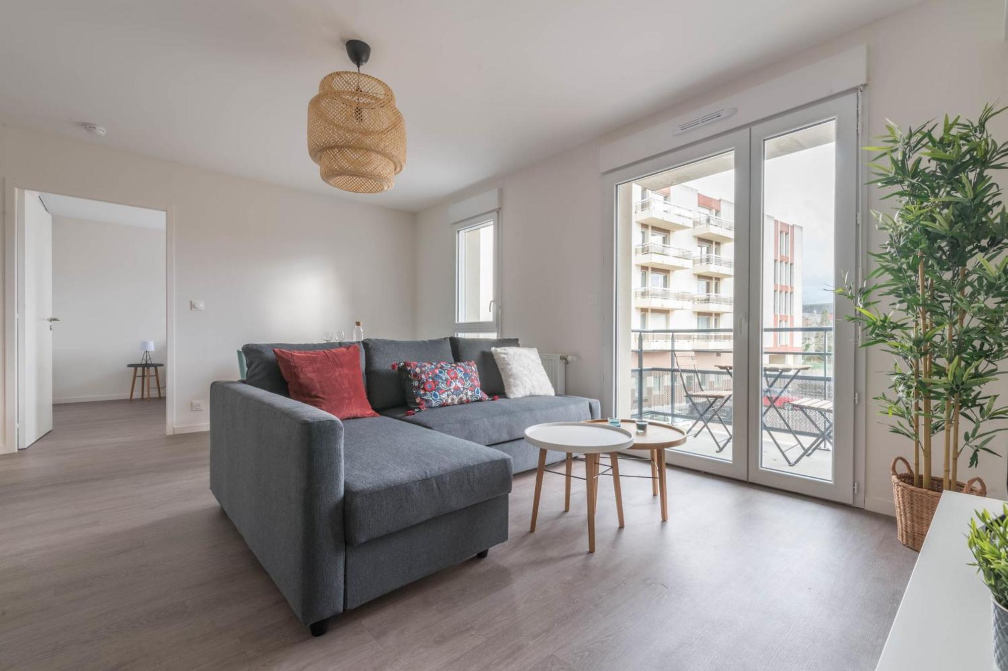 THEO - Appartement proche gare,WIFI,arrivée 24 24 Le Mans Esterno foto
