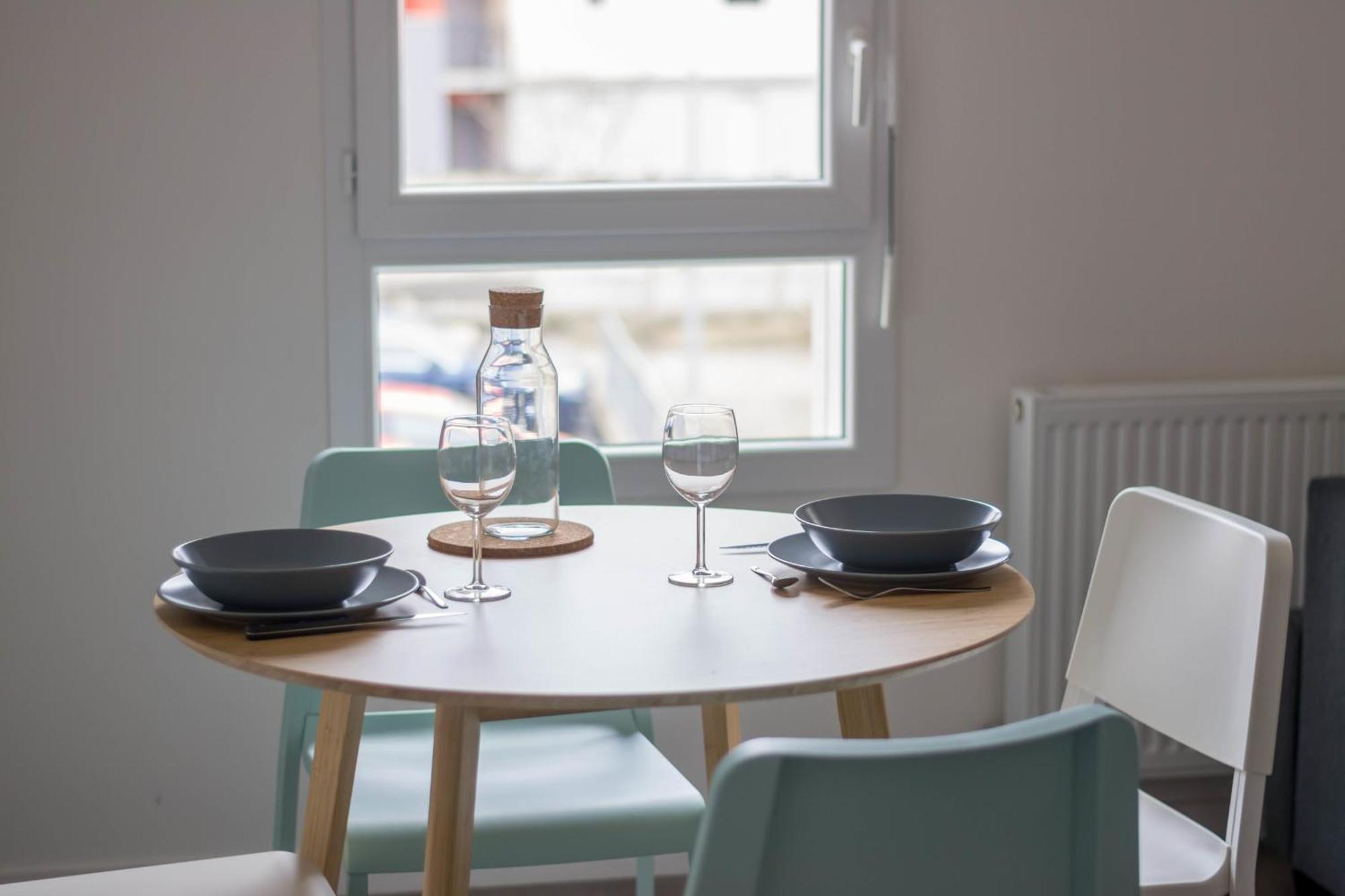 THEO - Appartement proche gare,WIFI,arrivée 24 24 Le Mans Esterno foto