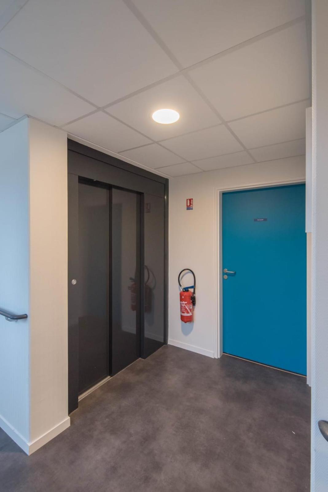 THEO - Appartement proche gare,WIFI,arrivée 24 24 Le Mans Esterno foto