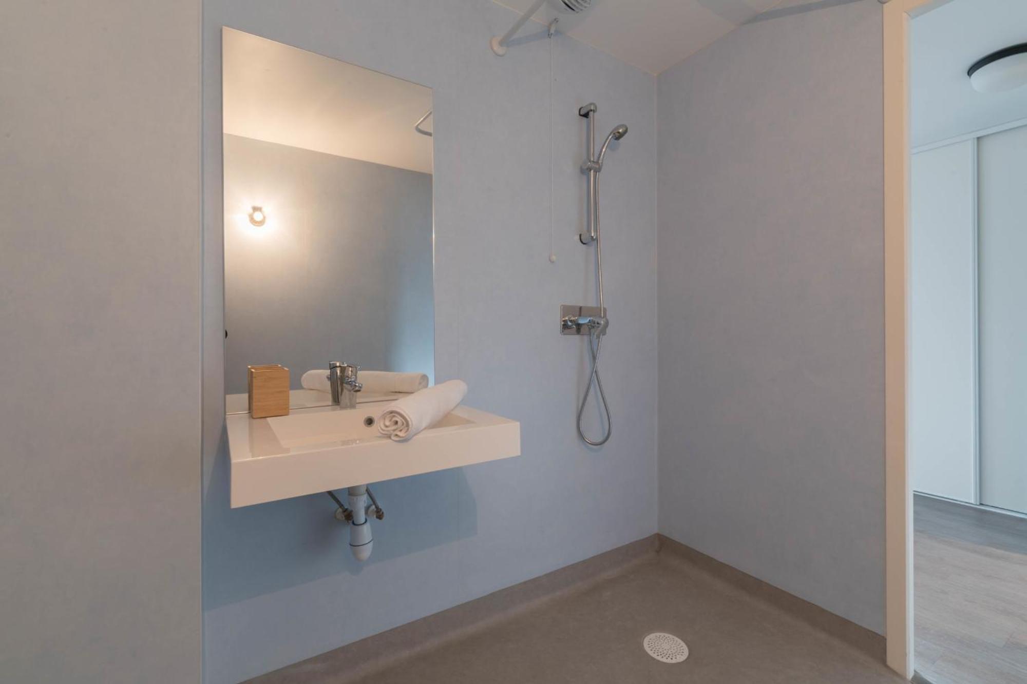 THEO - Appartement proche gare,WIFI,arrivée 24 24 Le Mans Esterno foto